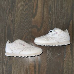 Reebok Classic Leather Toddler Sneakers White Size 7.5 Hook & Loop Shoes